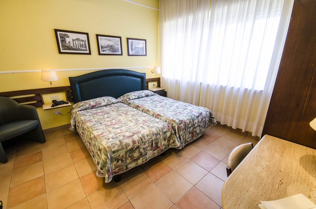 Hotel Tarconte Tarquinia Exterior photo